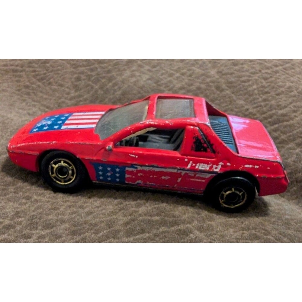 VTG Hot Wheels The Hot Ones 1984 Pontiac Fiero 2M4 Race Car 1458 Malaysia 1/64